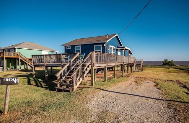 Beachfront Cottage on Sargent Beach