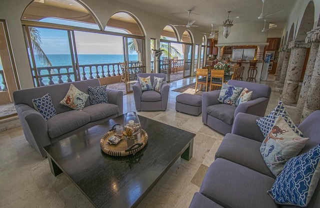 Mazatlan El Delfin Oceanfront Estate