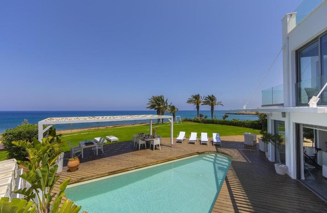 Beachfront Dream Villa