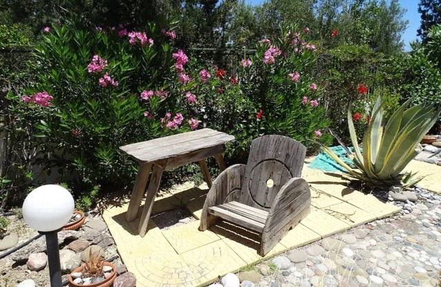 Beachfront studio Socrates