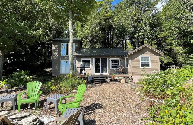 Beachfront House w/ Wi-Fi on Amazing Lake Michigan Site! Close to Sturgeon Bay
