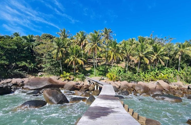 Casa Beira Mar avec jetée privée - Veloso e Corral