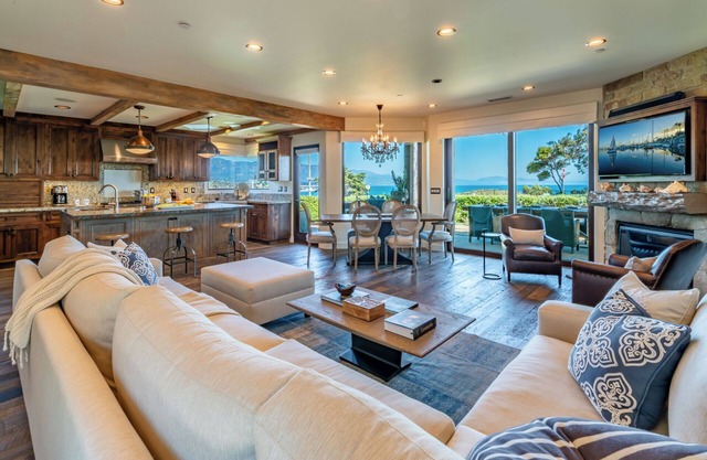 Beachfront Living at its Best on the Mesa