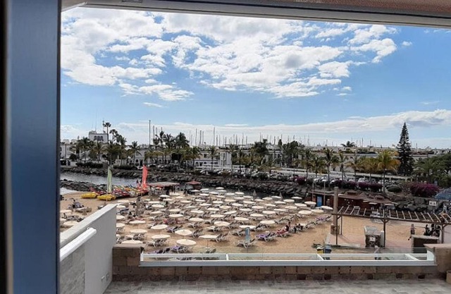 Beachfront Loft in Puerto de Mogan by El Sirocco
