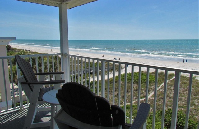 Guest Penthouse 2 BR Condo- Now Booking Winter !!