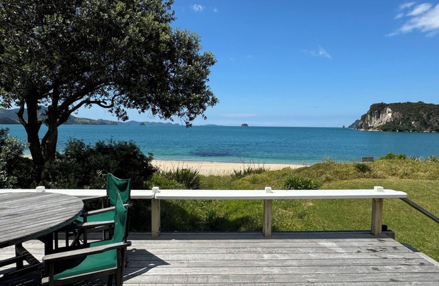 Front Beach (Flaxmill Bay) Whitianga