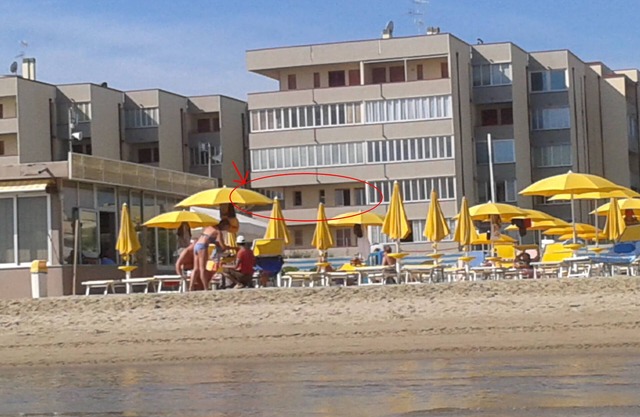 propriété en bord de mer, grand balcon, vue dégagée sur eux
