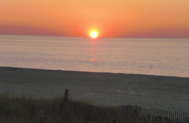 Beachfront Living - Votre Morning View ...