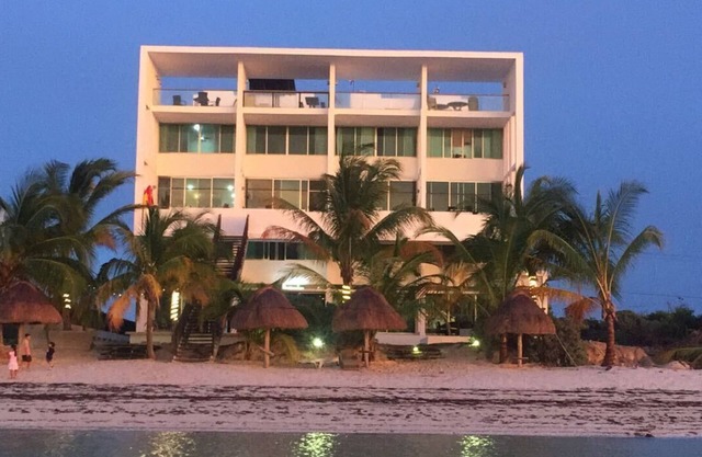 BEACHFRONT VILLA GH 1 SÉCURITÉ ENTIÈREMENT MEUBLE 24/7