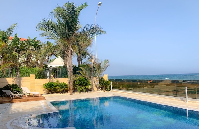 Villa en bord de mer sur Dekelia