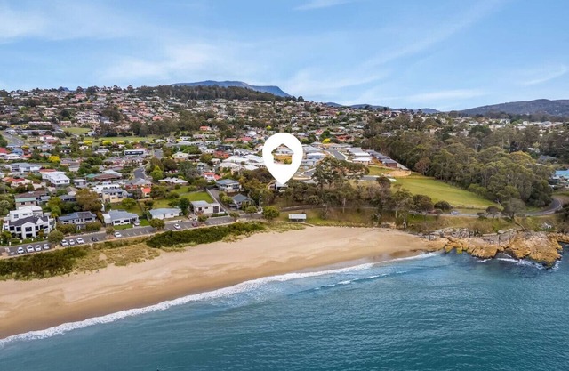 Beachfront W/Breathtaking Views