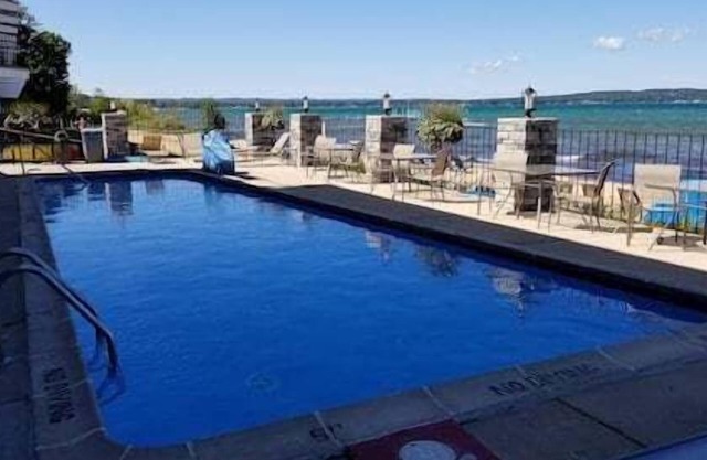✵ Beachfront Walkout Condo: Pointes North Resort ➠ Unit 110