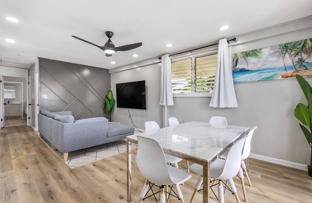 Stylish 3BR Home Close to Ewa Beach and Local Attractions