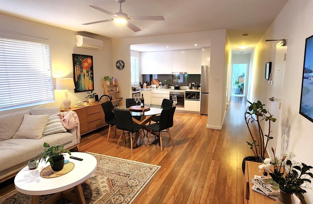 Beachside Bliss! Maroubra Beach Prime Location