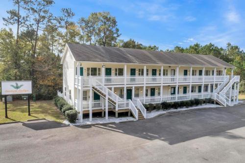 Beachside Boutique Suite 5