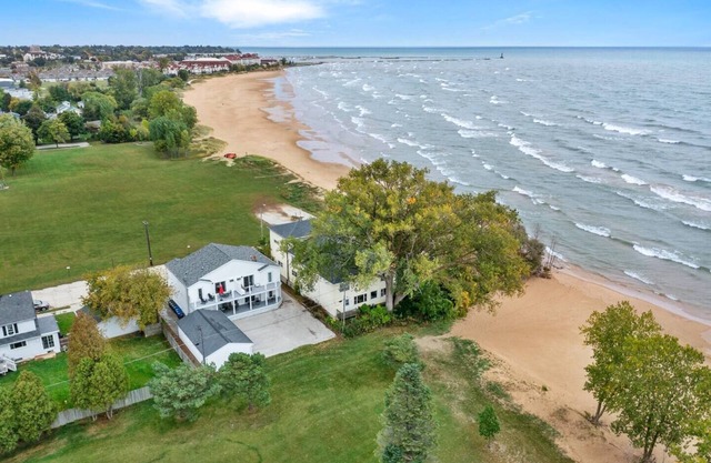 Downtown Beachside Condo with Lake Michigan Views