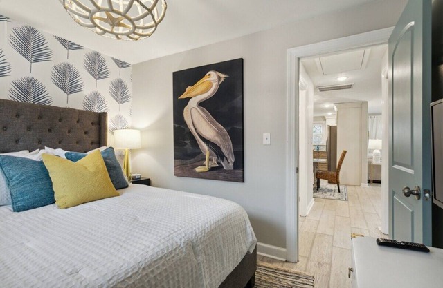 Beachside Escape: 1/2 mile from beach for family getaway
