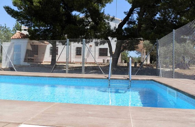 Maison proche mer avec piscine privée, Wi-Fi gratuit, animaux acceptés, plage pour chiens
