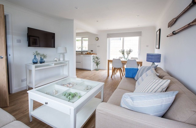 Maison indépendante de bon goût Beachstyle entre la plage de Croyde et le village avec vue sur la mer