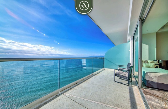 Beachview Luxury 3 BR Condo - Pools - Beach