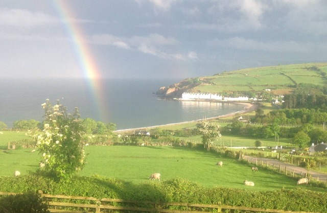 Beachview Cottage Co. UNE. Antrim