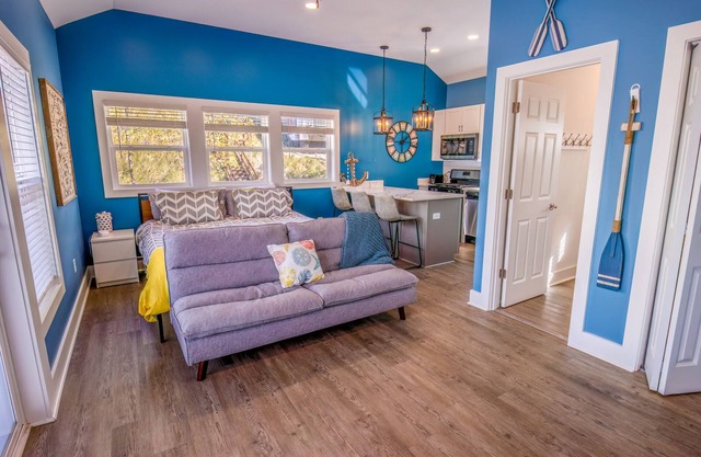 Beachwalk Resort Guest House for 4 with pool/beach access