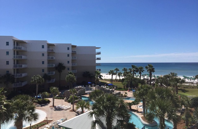 ~ Nouvellement décoré ~ 2 suite KING! Service de plage GRATUIT