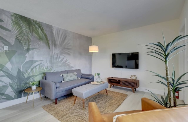 Beachy&Boho w/full kitchen & Pool FOR 6 ppl