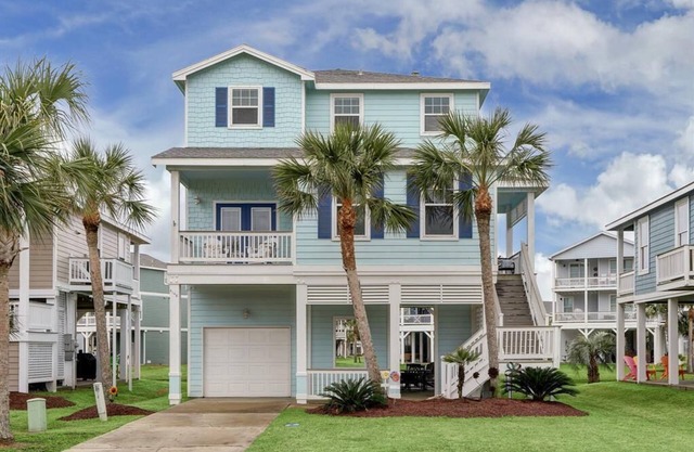 Beachy Keen-New Ocean Side Cottage- Now Pet Friendly!