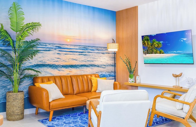 Beachy Living - Sleep 8 - Best Location - BBQ & Patio