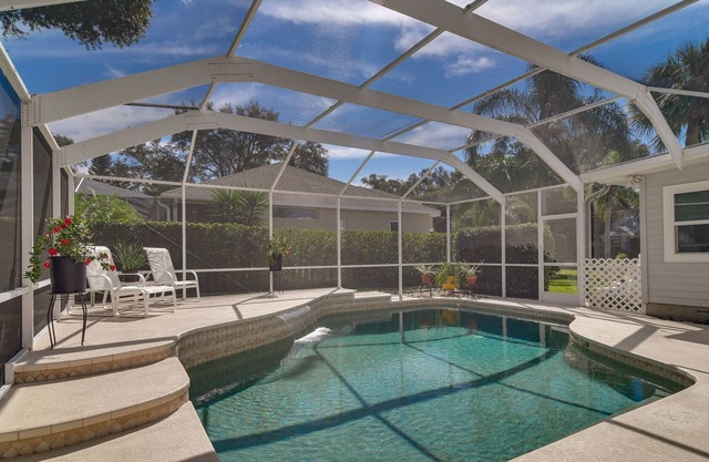 Beachy Tarpon Springs Retreat w/ Shared Pool!