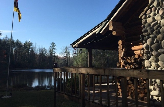 Bear Cabin à Gnats Hollow Lake