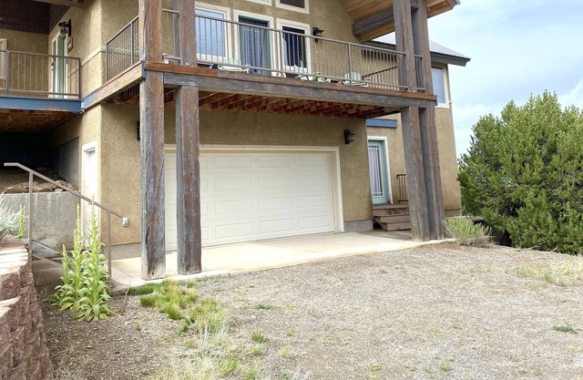 Bear Creek Hideaway
