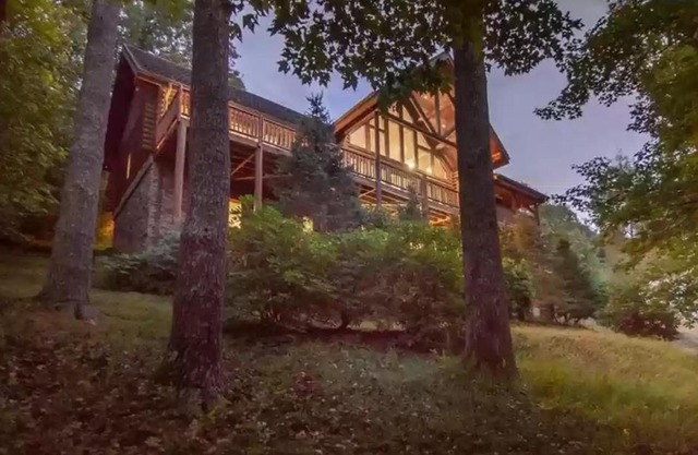 Bear Lodge at Misty Mountain