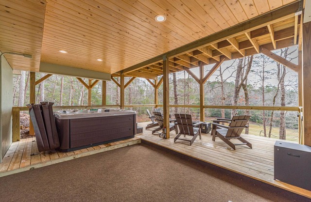 Bear Naked | 3 Bedroom 3 Bath Luxury Cabin | Sauna | Hot Tub | Fire Pit | Golf