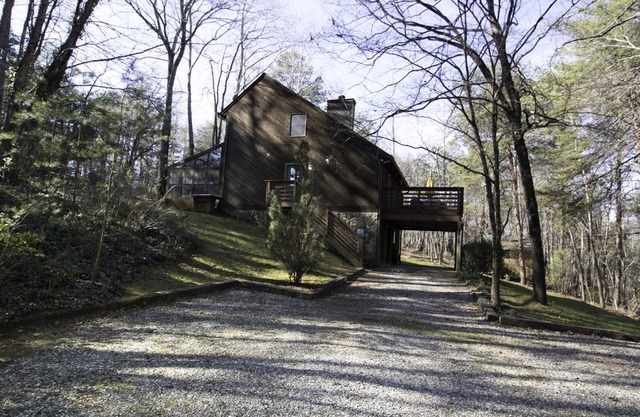 Chalet Bearadise, Alpine Helen Ga.