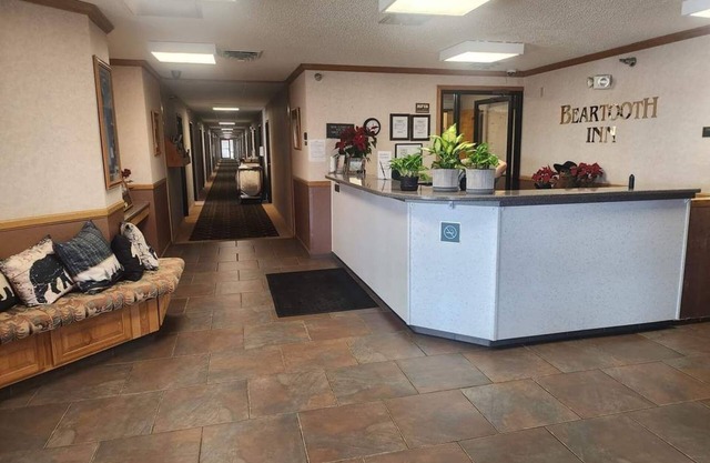 Beartooth Inn