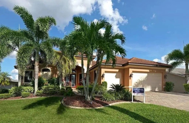 Instaworthy Riverfront View - Piscine | Spa | Gymnase | 4 BR