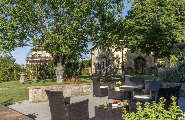 Beautiful villa with private pool (exclusive use)