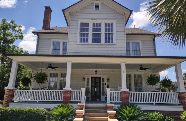 Charming 4-bedroom house with many amenities in Historic Downtown Beaufort