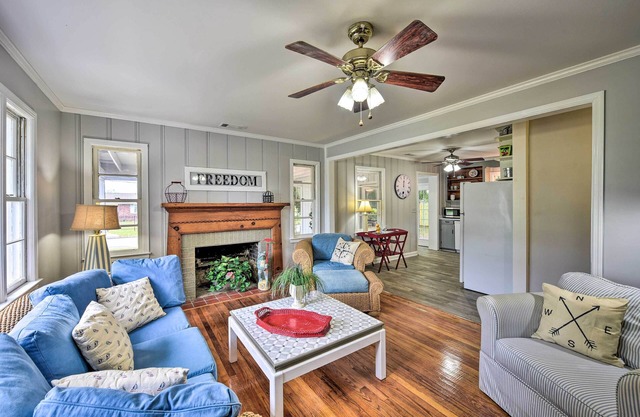 NOUVEAU! Beaufort Home w / Porch, 4 Mi. du centre-ville!