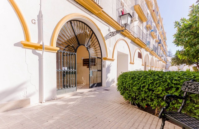 BEL APPARTEMENT AU CENTRE, WIFI PRIVE, ASCENSEUR, PROCHE DE LA PLAGE