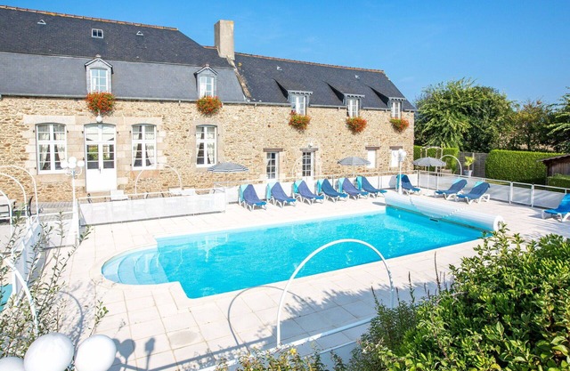 Agréable appartement pour 2 personnes avec piscine, WIFI et TV