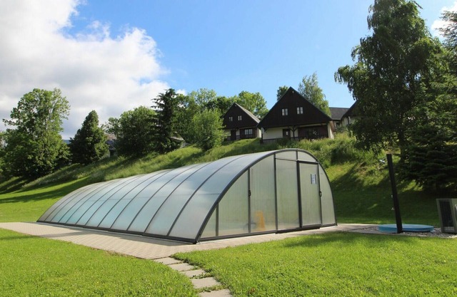 Merveilleuse maison de vacances privée avec WIFI, piscine, TV, animaux admis et parking