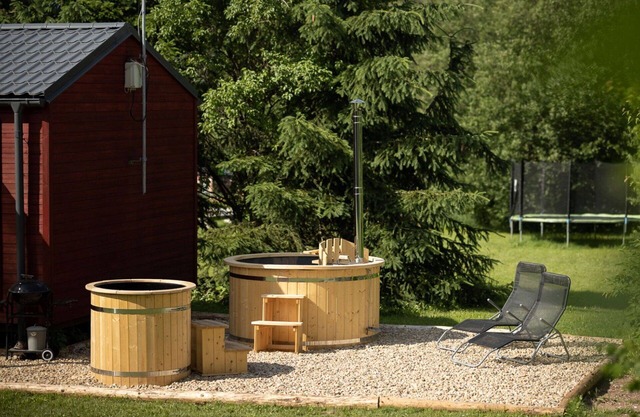 Belle maison de vacances privée avec WIFI, bain à remous, TV, terrasse, animaux admis et parking
