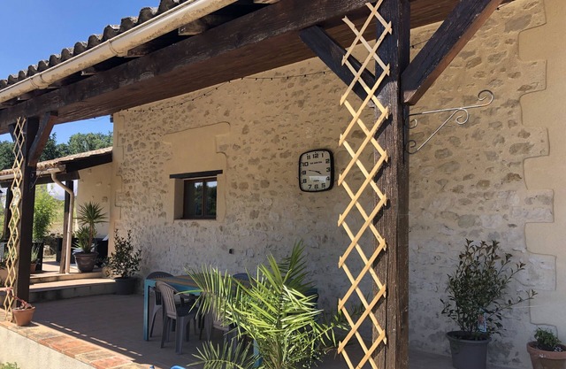 Maison tranquille et confortable avec piscine