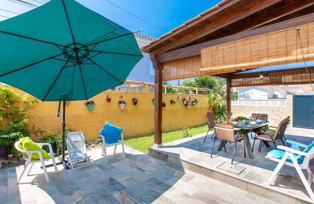 Belle maison de vacances privée avec WIFI, climatisation, TV, patio et parking