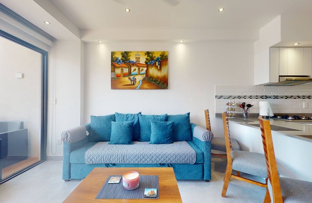 Beautiful 1 bedroom in central Puerto Vallarta neighbourhood! 1BD Condo for rent in Fluvial, Puerto vallarta