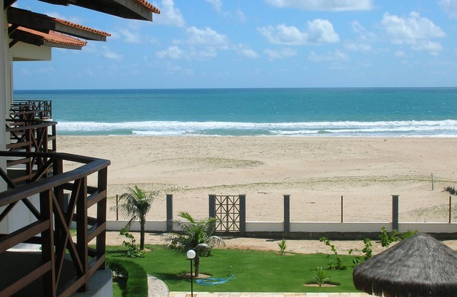 Belle New 1 Bedroom Beachfront Condo sur White Sand Beach