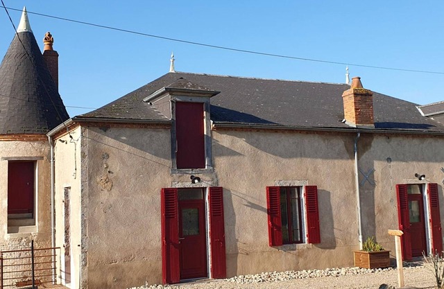 Maison 19ème rénovée avec terrasse et bornes de recharge